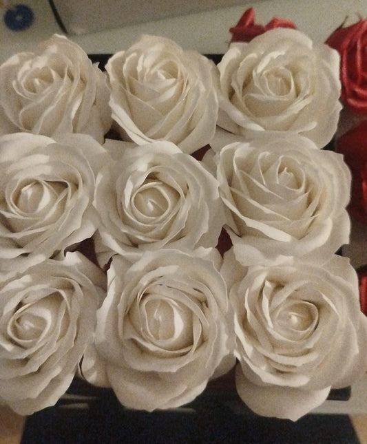 Bouquet di Rose Bianche Eterne